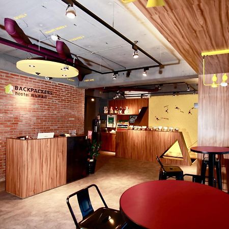 Backpackers Hostel - Ximen Taipei Exteriör bild